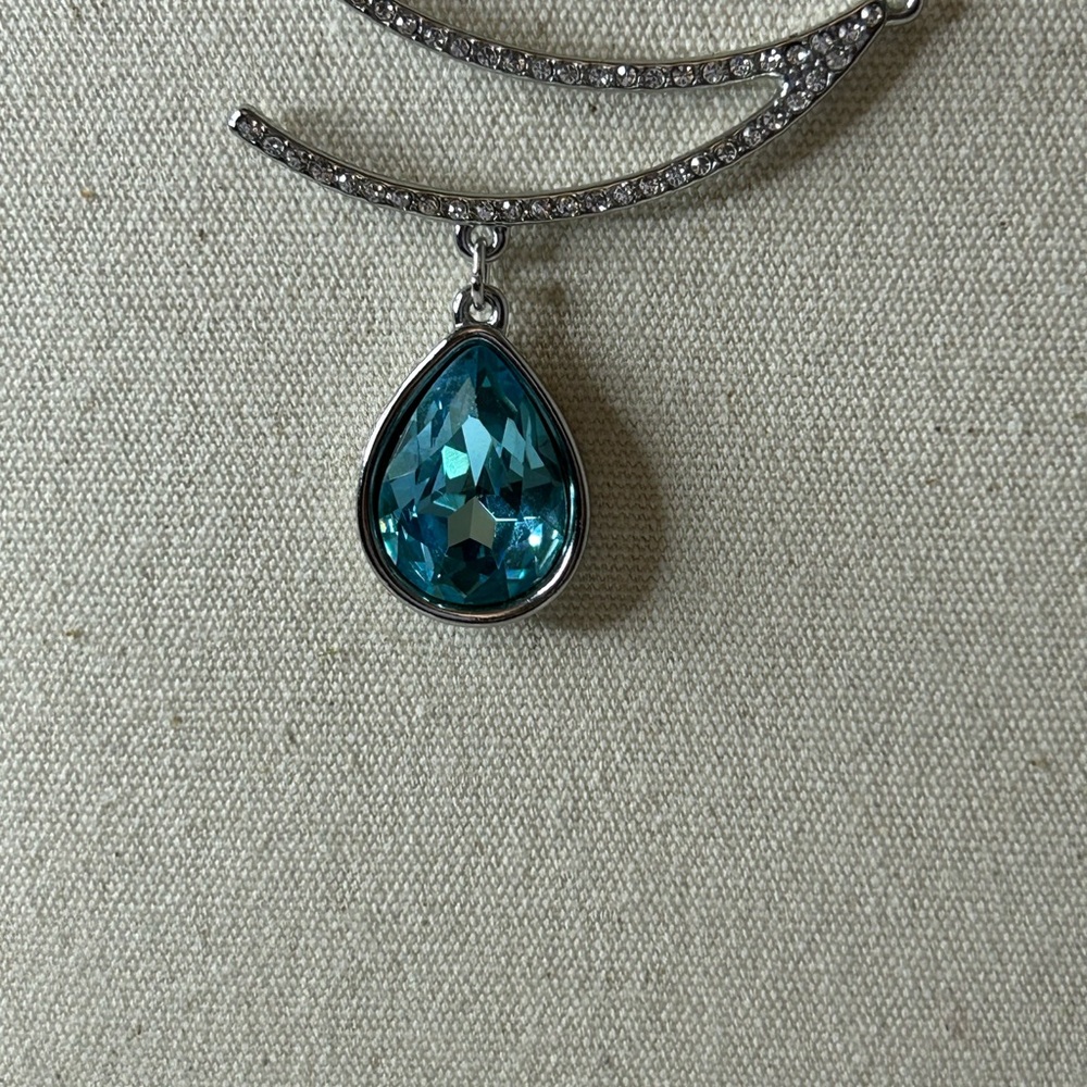 Necklace - Picture 7 of 8